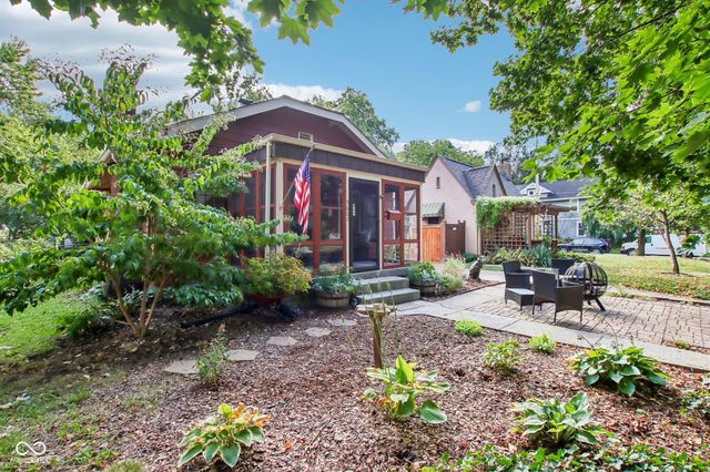 5607 Carrollton Avenue, Indianapolis, IN 46220