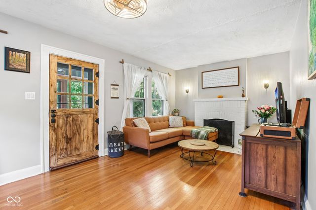 5607 Carrollton Avenue, Indianapolis, IN 46220