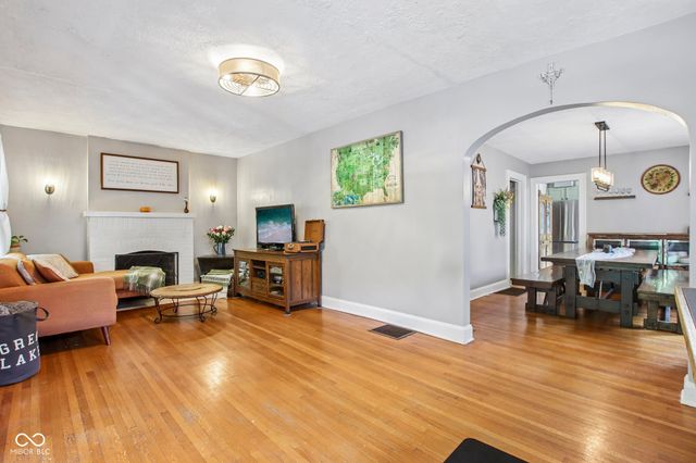 5607 Carrollton Avenue, Indianapolis, IN 46220