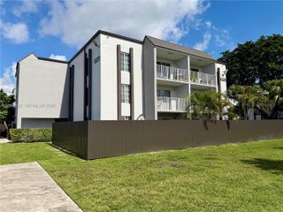 5020 NW 79th Avenue 202, Doral, FL 33166
