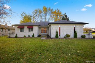 40645 Heatherlea Court, Clinton Township, MI 48038