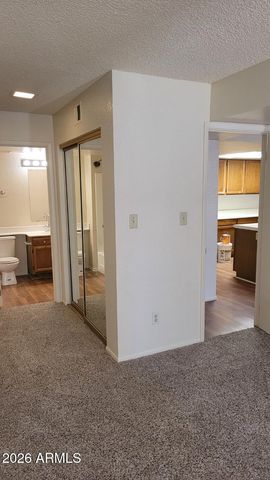 4730 W NORTHERN Avenue 2117, Glendale, AZ 85301