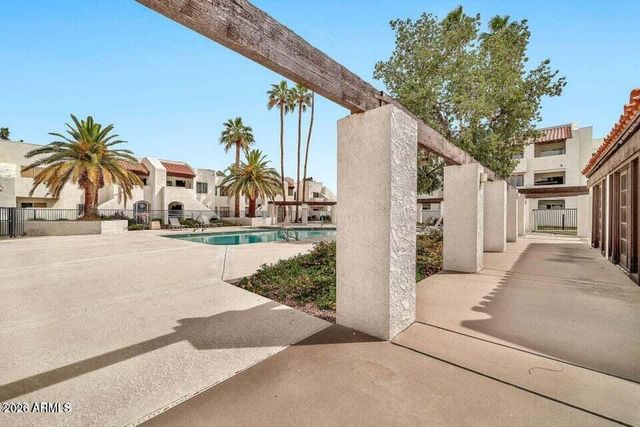 4730 W NORTHERN Avenue 2117, Glendale, AZ 85301