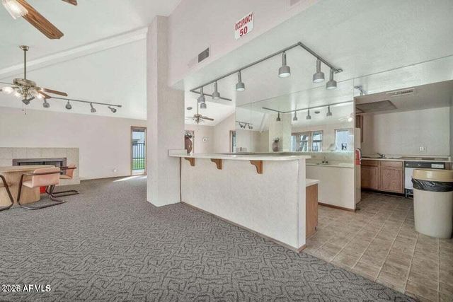 4730 W NORTHERN Avenue 2117, Glendale, AZ 85301