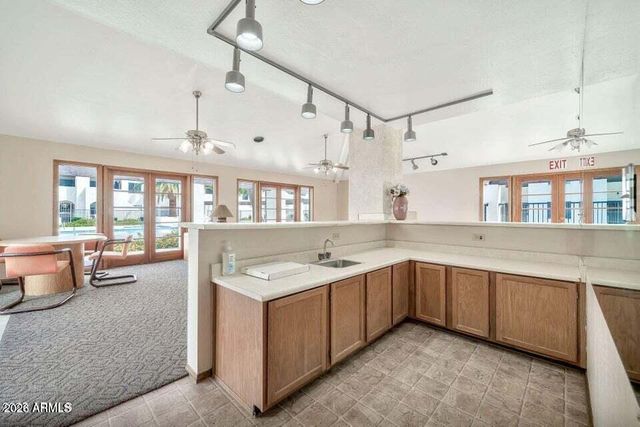 4730 W NORTHERN Avenue 2117, Glendale, AZ 85301