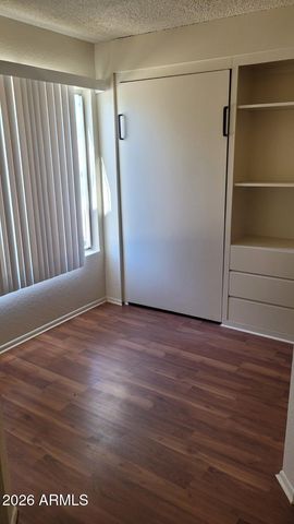 4730 W NORTHERN Avenue 2117, Glendale, AZ 85301