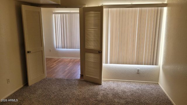 4730 W NORTHERN Avenue 2117, Glendale, AZ 85301