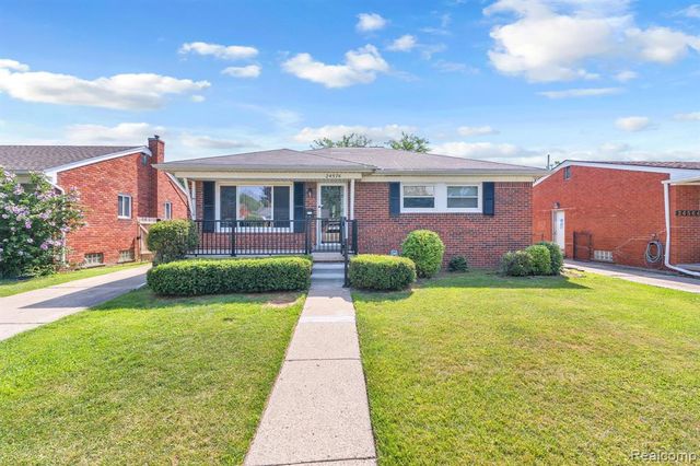 24574 Mabray Avenue, Eastpointe, MI 48021