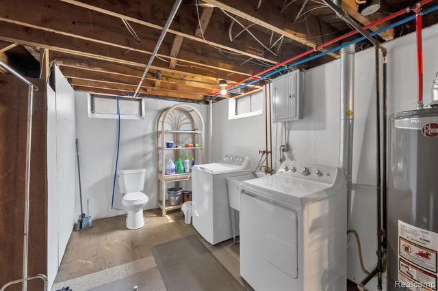 24574 Mabray Avenue, Eastpointe, MI 48021