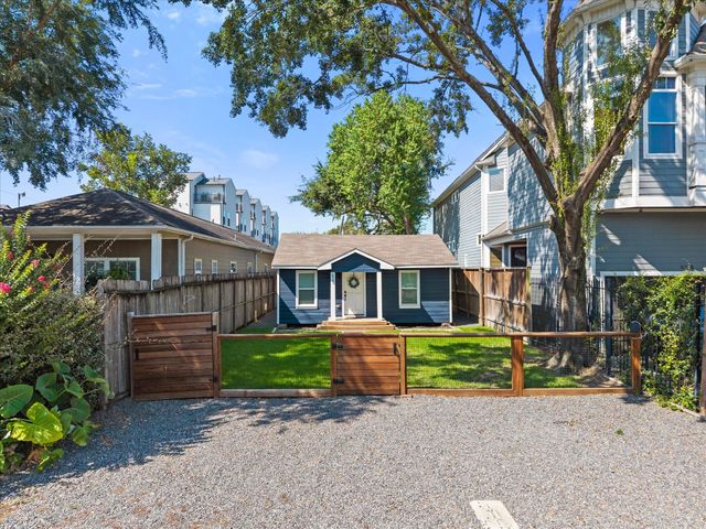 839 W 17th Street, Houston, TX 77008