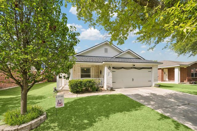 200 Bubbling Brook DR, Hutto, TX 78634