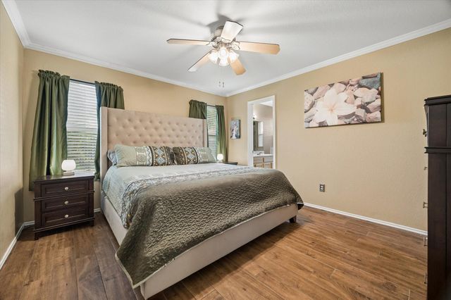200 Bubbling Brook DR, Hutto, TX 78634