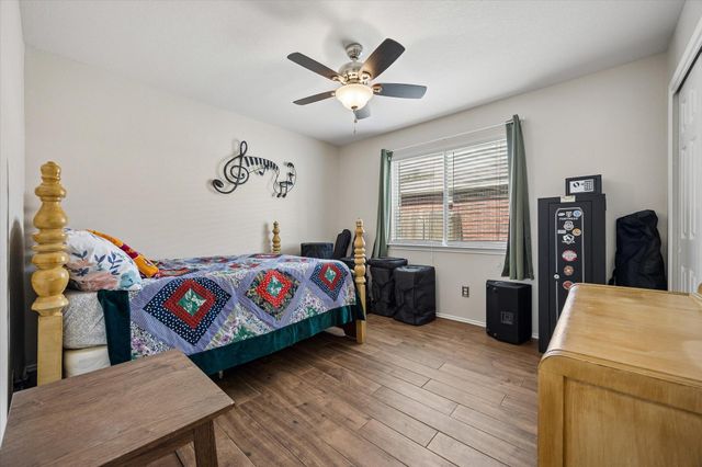200 Bubbling Brook DR, Hutto, TX 78634