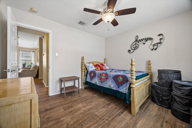 200 Bubbling Brook DR, Hutto, TX 78634