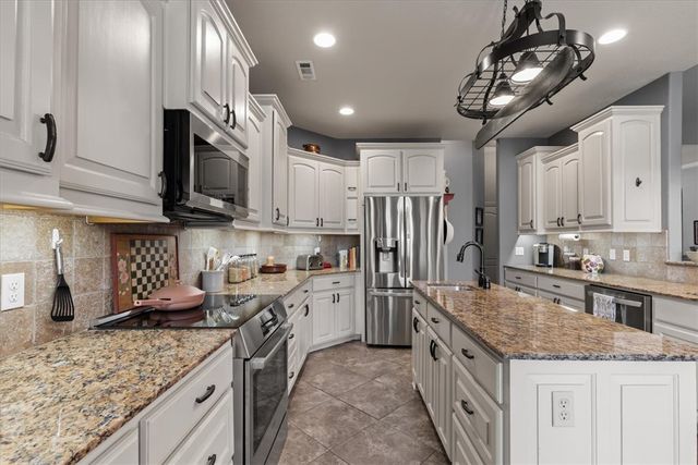 3400 SW Crosswinds Boulevard, Bentonville, AR 72713