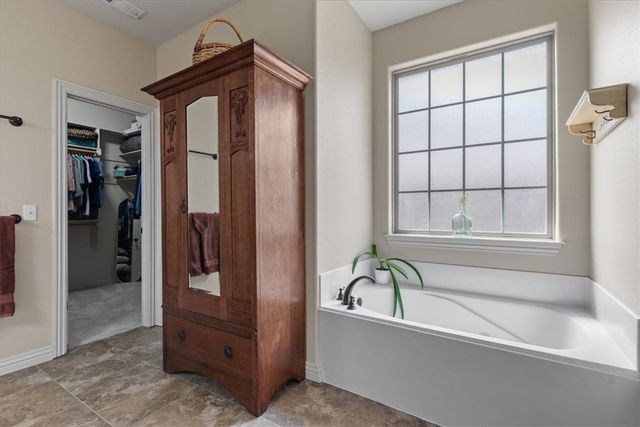 3400 SW Crosswinds Boulevard, Bentonville, AR 72713