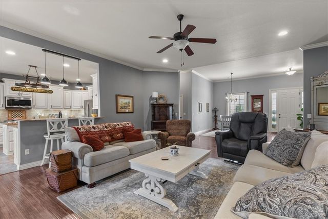 3400 SW Crosswinds Boulevard, Bentonville, AR 72713