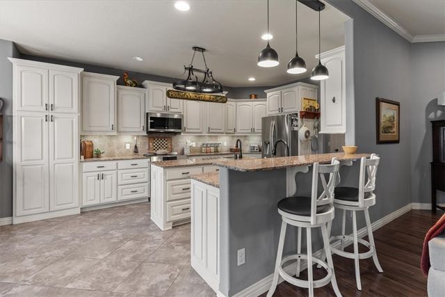 3400 SW Crosswinds Boulevard, Bentonville, AR 72713