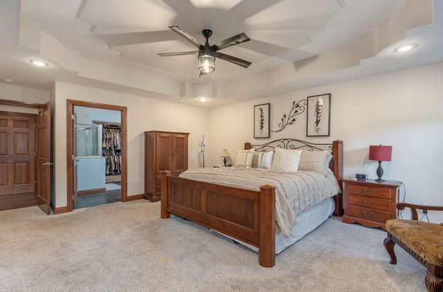 1004 W Glacier Court, Nixa, MO 65714