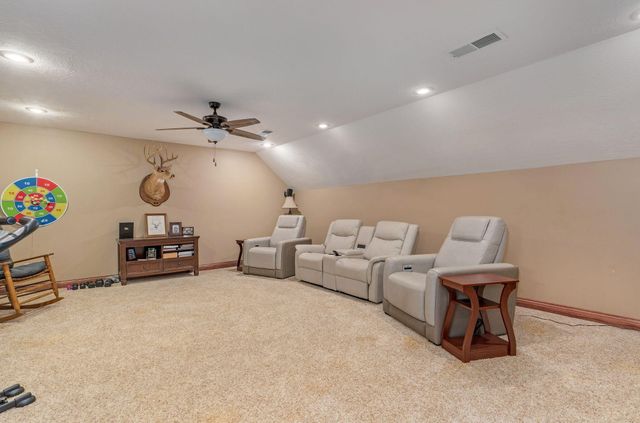 1004 W Glacier Court, Nixa, MO 65714