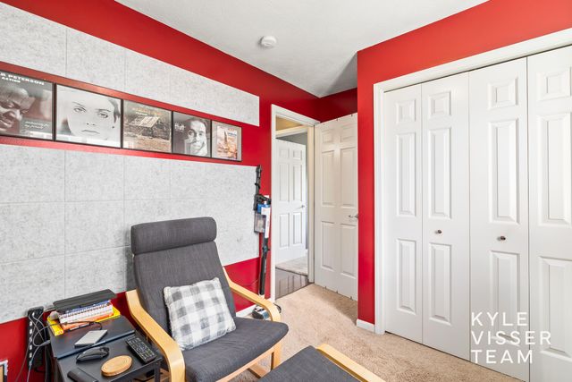 2916 Woodglen Street NW, Grand Rapids, MI 49504