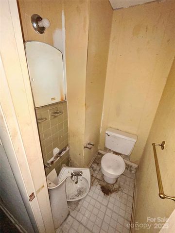 2330 40th Avenue Court NE, Hickory, NC 28601