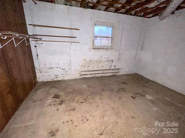 2330 40th Avenue Court NE, Hickory, NC 28601