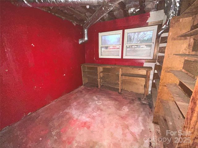 2330 40th Avenue Court NE, Hickory, NC 28601