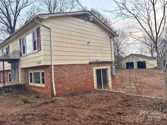 2330 40th Avenue Court NE, Hickory, NC 28601