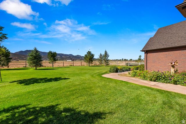 520 N OLD PARAGONAH HWY, Parowan, UT 84761