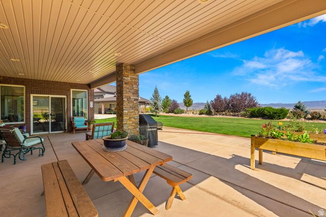 520 N OLD PARAGONAH HWY, Parowan, UT 84761