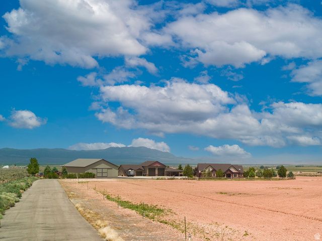 520 N OLD PARAGONAH HWY, Parowan, UT 84761