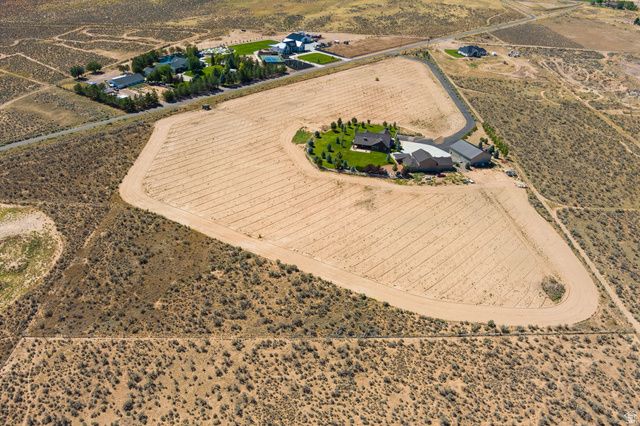 520 N OLD PARAGONAH HWY, Parowan, UT 84761