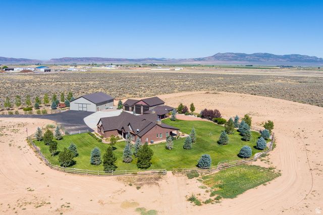 520 N OLD PARAGONAH HWY, Parowan, UT 84761