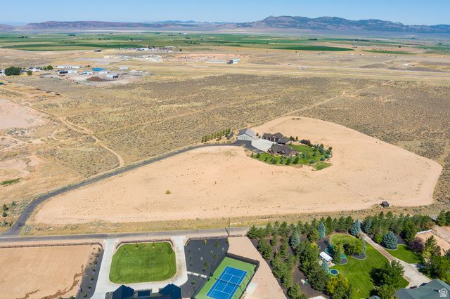 520 N OLD PARAGONAH HWY, Parowan, UT 84761