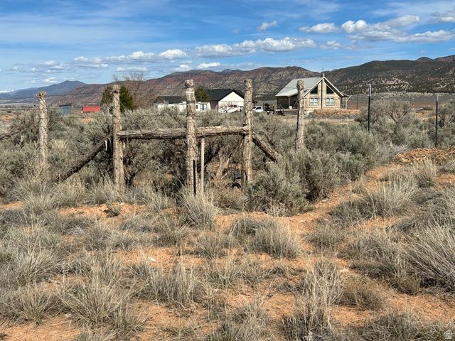 520 N OLD PARAGONAH HWY, Parowan, UT 84761