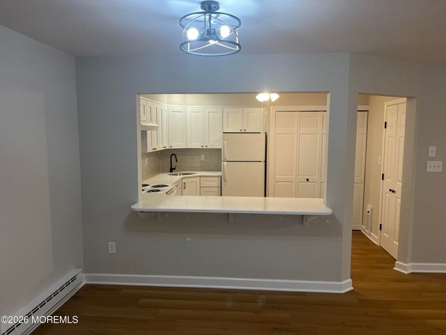 18 Lexington Court, Red Bank, NJ 07701