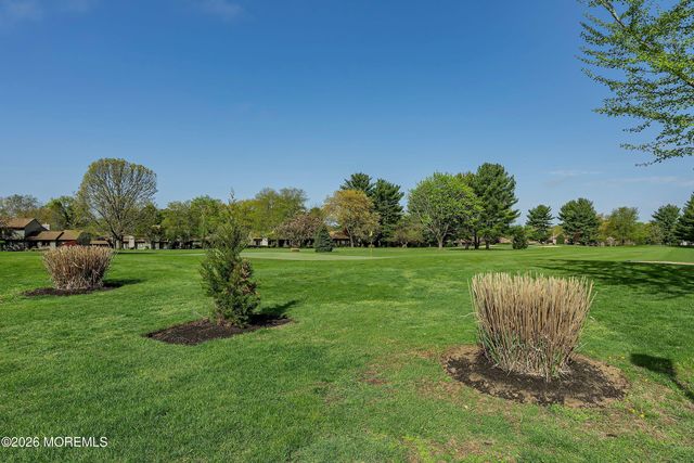 18 Lexington Court, Red Bank, NJ 07701