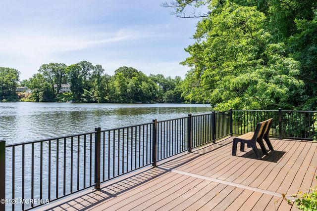 18 Lexington Court, Red Bank, NJ 07701