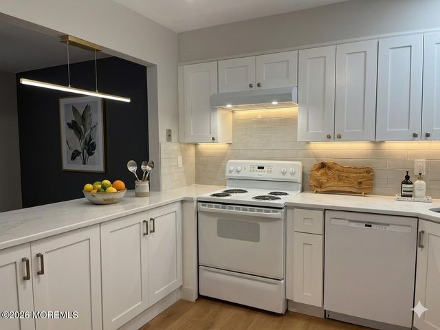 18 Lexington Court, Red Bank, NJ 07701