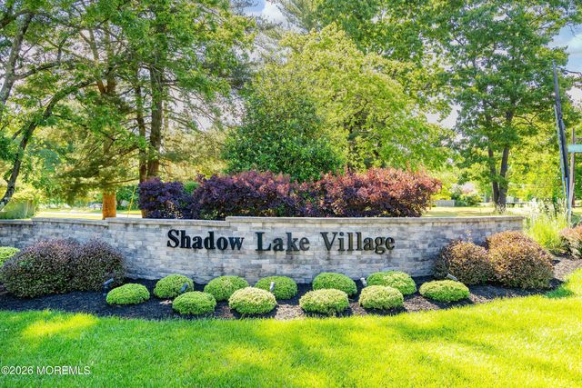 18 Lexington Court, Red Bank, NJ 07701