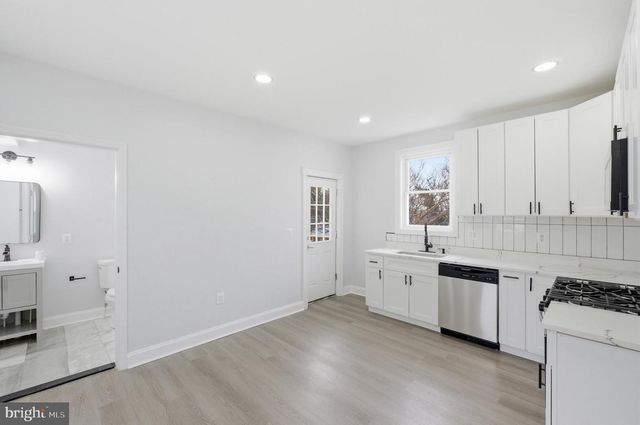 5909 MARLUTH AVE, Baltimore, MD 21206