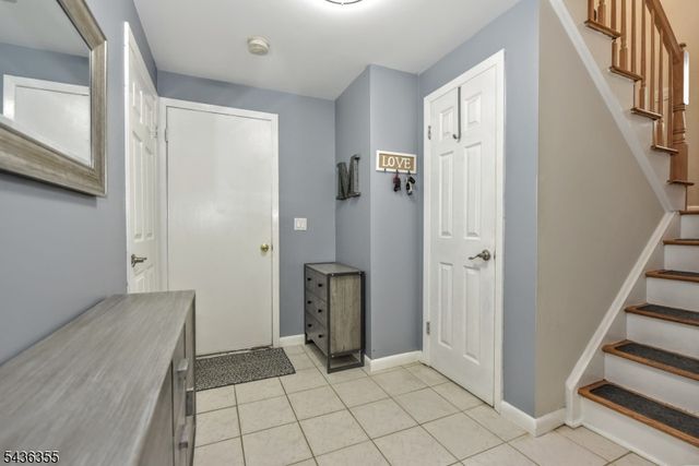 202 Lake Shore Dr, Parsippany-troy Hills Twp., NJ 07034
