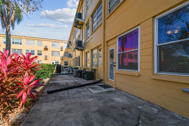 2466 ECUADORIAN WAY 6, Clearwater, FL 33763