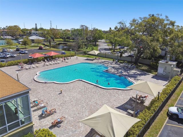 2466 ECUADORIAN WAY 6, Clearwater, FL 33763