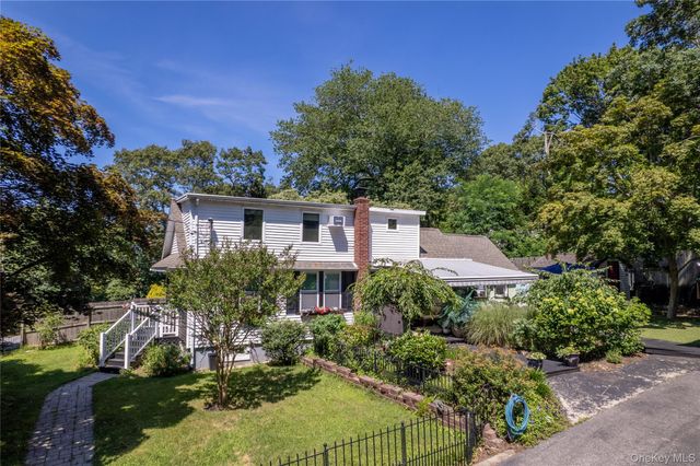 88 Cherry Road, Rocky Point, NY 11778