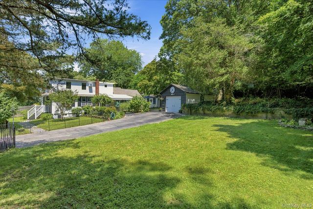 88 Cherry Road, Rocky Point, NY 11778