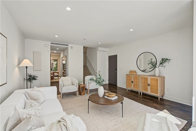 2428 E Del Mar Unit 206, Pasadena, CA 91107