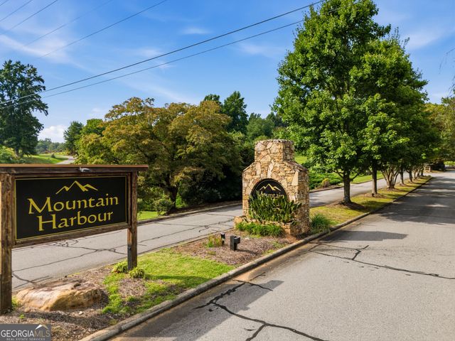 476 Licklog Ridge, Hayesville, NC 28904