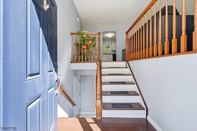 46 Melinda Ln, Vernon Twp., NJ 07421